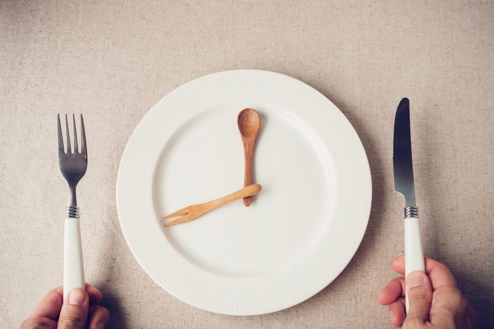 Прерывистое голодание как стратегия похудения